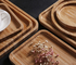 Ανανεώσιμος ορθογώνιος δίσκος μπαμπού, φυσικό ξύλινο σχέδιο ακρών τροφίμων αυξημένο πιάτο